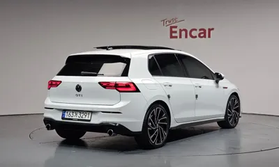 Volkswagen Golf 2024, 8763 км, за 24429.98 USD