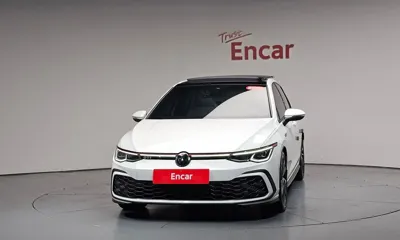 Volkswagen Golf 2024, 8763 км, за 24429.98 USD