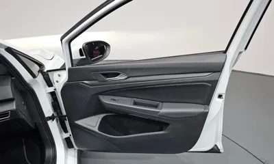 Volkswagen Golf 2024, 8763 км, за 24429.98 USD - фото 24