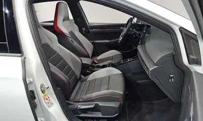 Volkswagen Golf 2024, 8763 км, за 24429.98 USD - фото 26