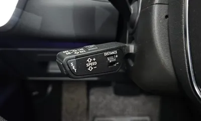 Audi A6 2020, 52365 км, за 19698.59 USD - фото 29
