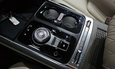 Kia Canival 2025, 44572 км, за 38400.95 USD - фото 9