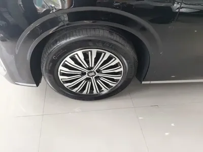 BYD Xia 2025, 19000 км, за 28378.17 USD - фото 23