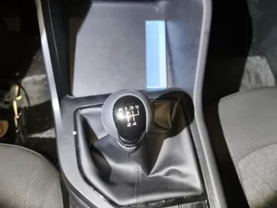 Roewe i5 2026, 600 км, за 6332 USD - фото 15