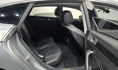 Volkswagen Arteon 2022, 26663 км, за 17657.87 USD - фото 12