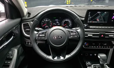 Kia Seltos 2022, 94658 км, за 10765.39 USD - фото 13