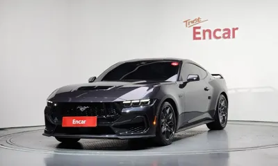 Ford Mustang · 2024 год