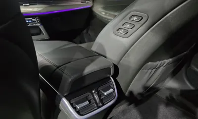 Hyundai Grandeur 2020, 102838 км, за 14955.78 USD - фото 19