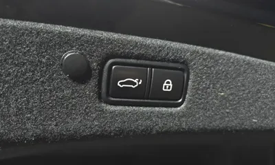 Hyundai Grandeur 2020, 102838 км, за 14955.78 USD - фото 20