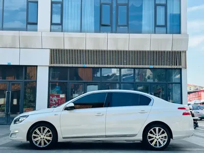 Peugeot 408 2018, 97000 км, за 4384.85 USD