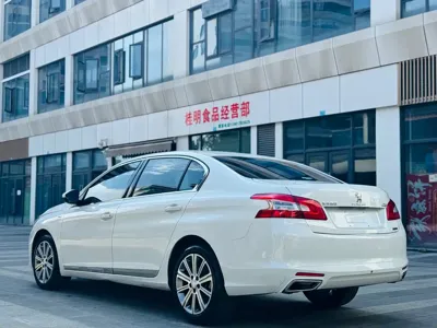 Peugeot 408 2018, 97000 км, за 4384.85 USD