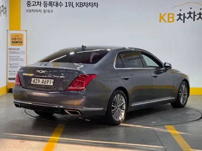 Genesis EQ900 2017, 209374 км, за 10271.07 USD