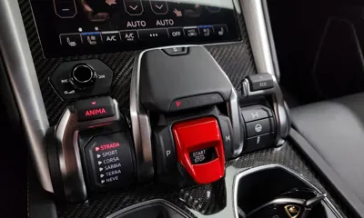 Lamborghini Urus 2023, 18901 км, за 206840.5 USD - фото 9