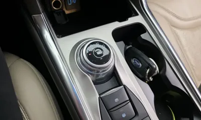 Ford Explorer 2021, 73397 км, за 20198.66 USD - фото 9