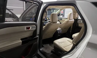 Ford Explorer 2021, 73397 км, за 20198.66 USD - фото 11