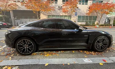 Porsche Taycan 2023, 48273 км, за 67611.92 USD