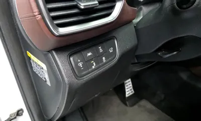 Hyundai Santafe 2019, 56693 км, за 16782.29 USD - фото 17