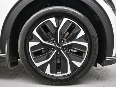 Kia EV6 2022, 171463 км, за 14835.24 USD