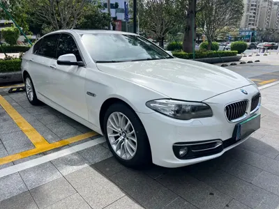 BMW 5 Series 2015, 110000 км, за 10270.55 USD