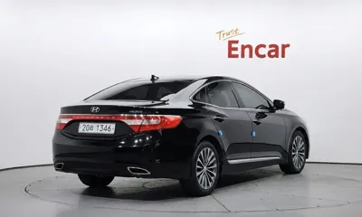 Hyundai Grandeur 2014, 178052 км, за 3447.83 USD