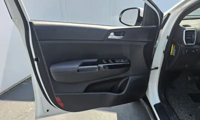 Kia Sportage 2019, 84368 км, за 10043.32 USD - фото 24