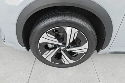 Geely Galaxy E5 2024, 11900 км, за 15204 USD - фото 10