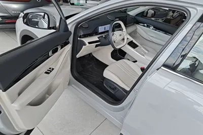 Geely Galaxy E5 2024, 11900 км, за 15204 USD - фото 18