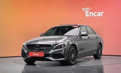 Mercedes-Benz C-Class · 2018 год