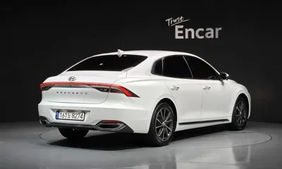 Hyundai Grandeur 2022, 85044 км, за 15688.59 USD