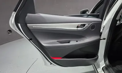Hyundai Grandeur 2022, 85044 км, за 15688.59 USD - фото 25