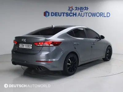 Hyundai Avante 2017, 177478 км, за 4588.42 USD