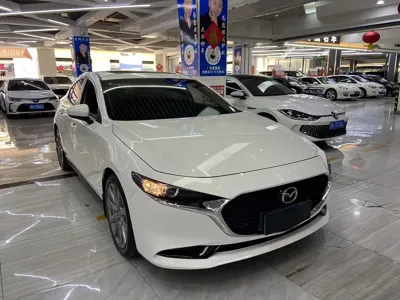 Mazda 3 Axela 2023, 26000 км, за 14726.4 USD