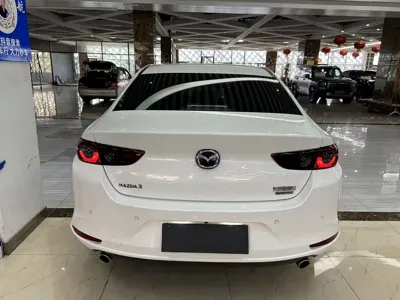 Mazda 3 Axela 2023, 26000 км, за 14726.4 USD