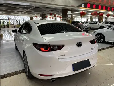 Mazda 3 Axela 2023, 26000 км, за 14704.79 USD - фото 6