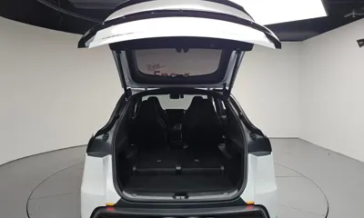 Tesla Model Y 2026, 288 км, за 49246.46 USD - фото 33