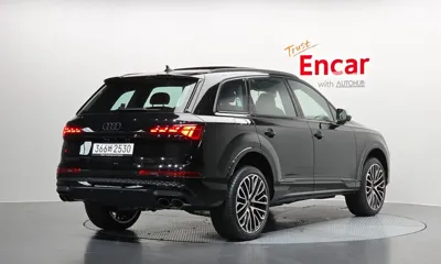 Audi SQ7 2026, 16 км, за 99980.46 USD