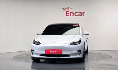 Tesla Model 3 2020, 111296 км, за 20480.5 USD