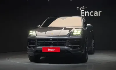 Porsche Cayenne 2024, 35558 км, за 88617.57 USD