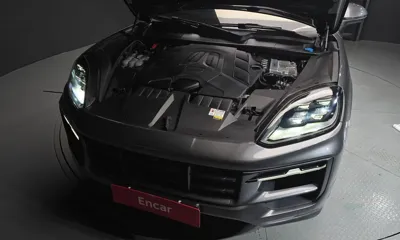 Porsche Cayenne 2024, 35558 км, за 88617.57 USD - фото 6