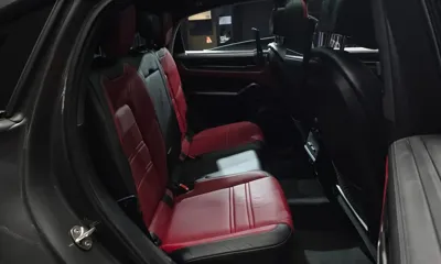 Porsche Cayenne 2024, 35558 км, за 88617.57 USD - фото 12