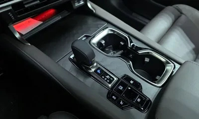 Lexus RX 2025, 6238 км, за 58441.12 USD - фото 9