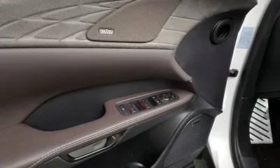 Lexus RX 2025, 6238 км, за 58441.12 USD - фото 19