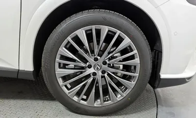 Lexus RX 2025, 6238 км, за 58441.12 USD - фото 21