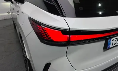 Lexus RX 2025, 6238 км, за 58441.12 USD - фото 23