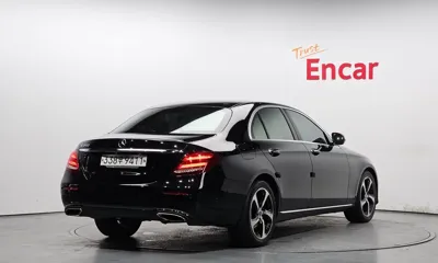 Mercedes-Benz E-Class 2020, 87309 км, за 15229.09 USD