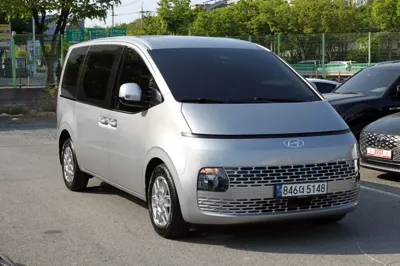 Hyundai Staria 2023, 92977 км, за 14769.59 USD