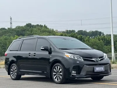 Toyota Sienna 2019, 100000 км, за 27564.05 USD
