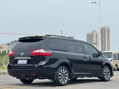 Toyota Sienna 2019, 100000 км, за 27523.59 USD - фото 10