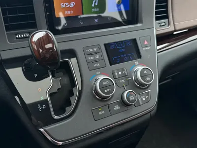 Toyota Sienna 2019, 100000 км, за 27523.59 USD - фото 20