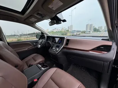 Toyota Sienna 2019, 100000 км, за 27523.59 USD - фото 25